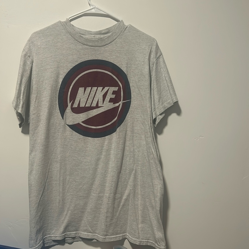Men’s single stitch vintage Nike tee size large